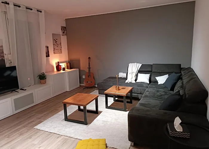 Stylish 1-Bedroom Flat With Beautiful Terrace , For A Cosy Retreat